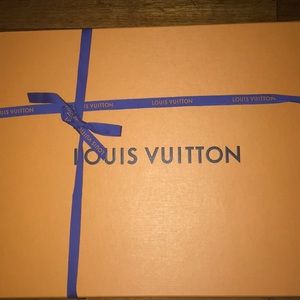 Louis Vuitton box